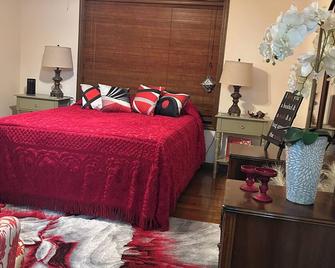 Spring River Waterfalls… ‘Your “Hearty” Home Away from Home’! - Hardy - Habitación