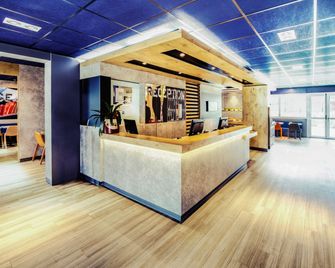 Ibis Budget Valence Sud - Valence - Front desk