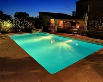 Chambre d'hôtes le Jardinage - Cabrières-d'Avignon - Басейн