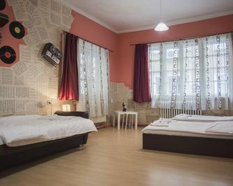 Serdika Rooms - Sofia - Bedroom
