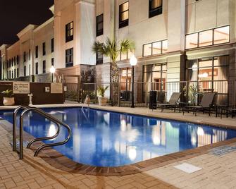 Hampton Inn & Suites Harlingen - Harlingen - Pool