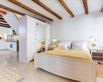 DeAmicis Studios by Irundo - Rovinj - Bedroom