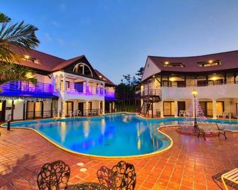 Private cottage Perfect for families with childr / Kunigami-gun Okinawa - Ginoza - Pool