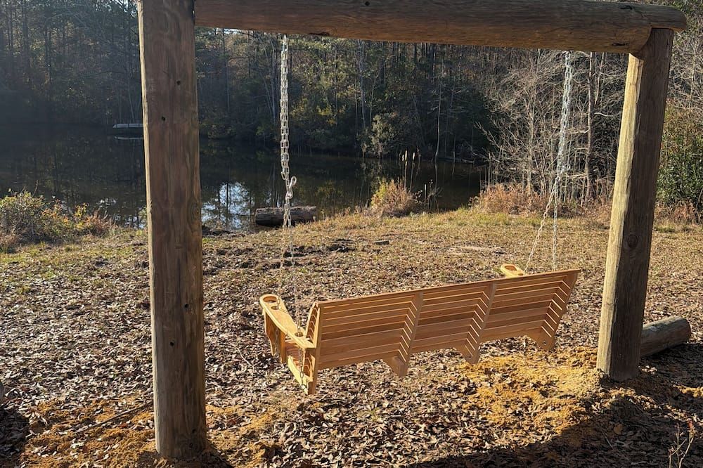 Small Cozy cabin in charming Petal perfect for a relaxing getaway