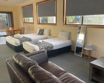 Coastal Bay Motel - Coffs Harbour