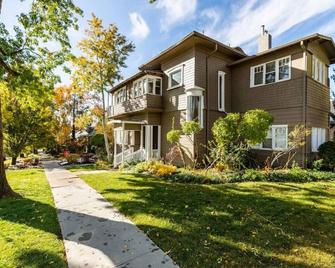 Historic Avenues Downtown w Dedicated Workspace - Salt Lake City - Building