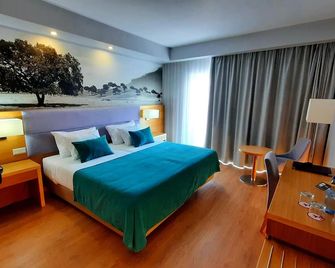 Bejaparque Hotel - Beja - Habitación