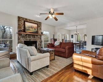 Summer Sewanee Lakehouse - Sewanee - Sala de estar
