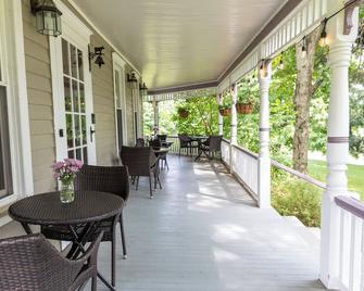 Inn At Tyler Hill - Tyler Hill - Patio