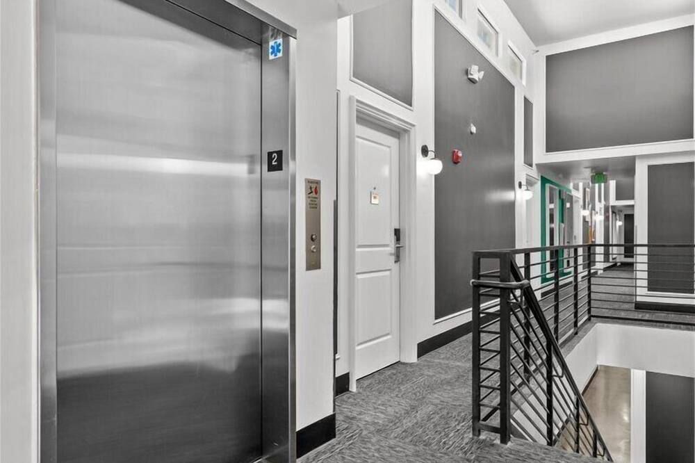 Le Bon Hotel Hollywood - לוס אנג'לס - מסדרון
