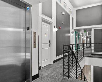 Le Bon Hotel Hollywood - לוס אנג'לס - מסדרון