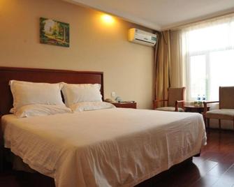 Greentree Inn Hebei Zhangjiakou Xuanhua Bus Station Shell Hotel - Zhangjiakou - Slaapkamer