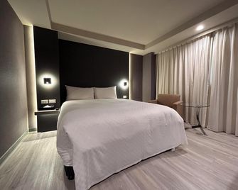 Forward Suites - Banqiao District