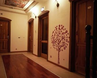 호텔 일 크리날레 - 그리자나 모란디 - 복도