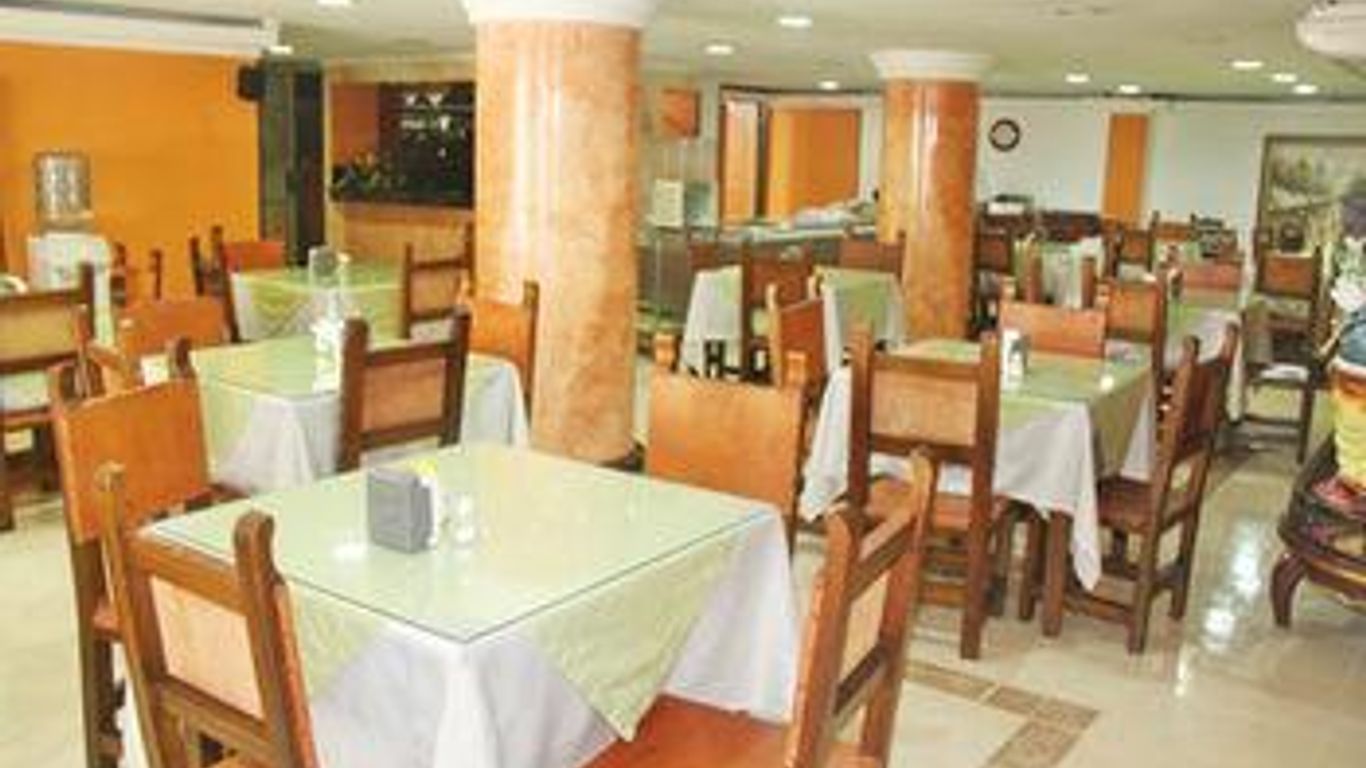 Hotel Ribera del Rio Av 2N