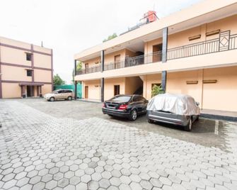 Hotel 68 Lembang - Lembang - Edificio