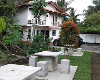 Mass Eco Cabana Yoga & Spa - Unawatuna - Unawatuna - Patio