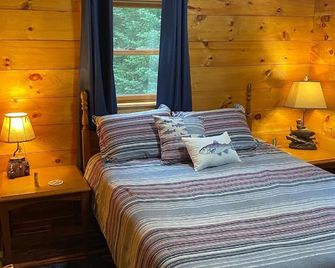 Direct ATV 2-Bdrm cabin. Near Back Lake & near snowmobile trailhead - Pittsburg - Habitación