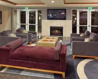 هوليداي إن آند سويتس أوكلاند أيربورت بي آيتش جي - أواكلاند (كاليفورنيا) - ردهة