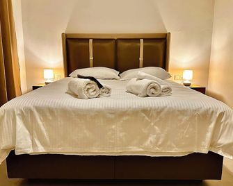 Elli Apartment Ermou 246 - Volos - Schlafzimmer