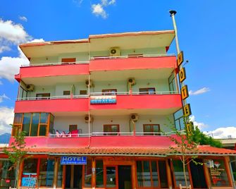 Hotel Geraldo - Gjirokastra - Gebäude