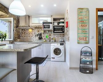 Estúdio Azul - 몰레두 - 주방