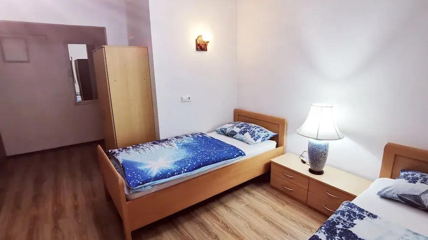 Home Inn Hotel