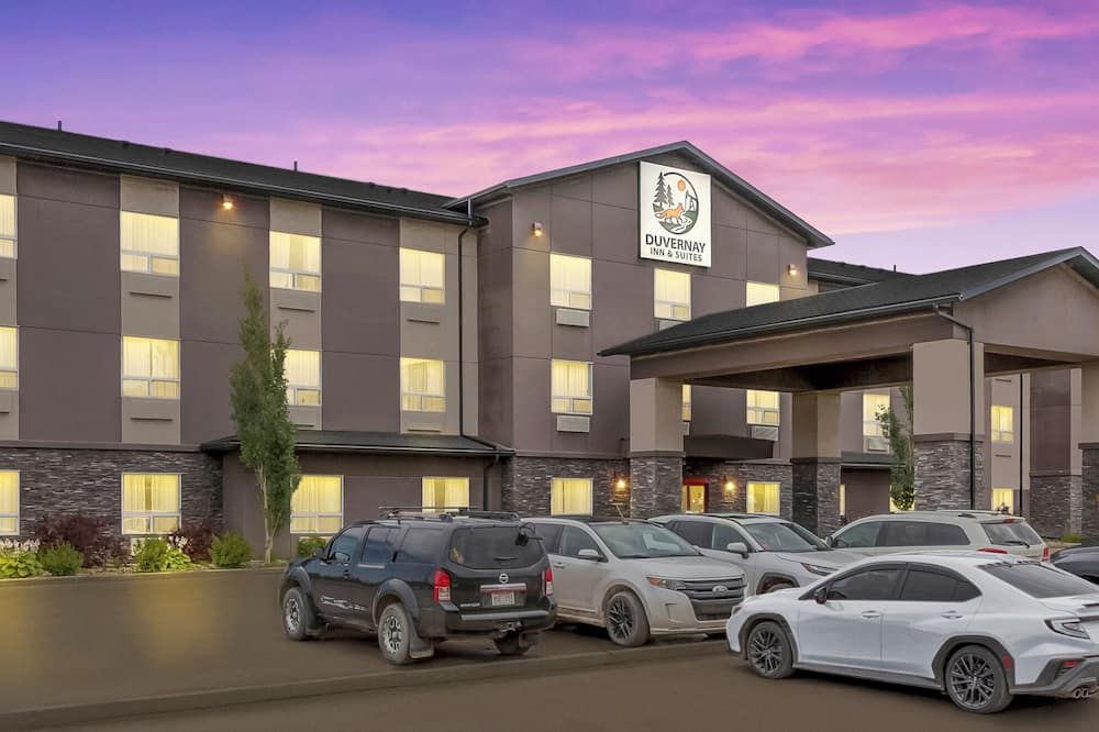 Duvernay Inn & Suites - Fox Creek - Gebäude