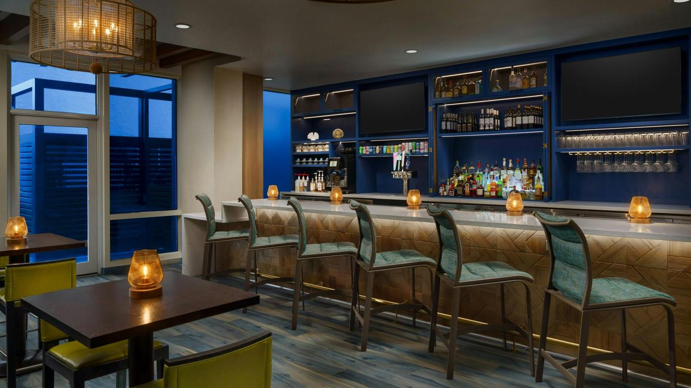 Courtyard by Marriott Oceanside Fort Lauderdale Beach