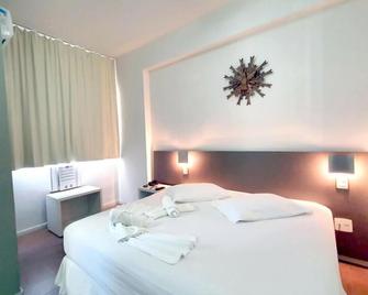 Excellence Comfort Hotel - Divinópolis - Bedroom