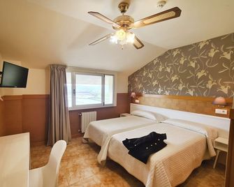 Hotel Ría de Suances - Suances - Slaapkamer