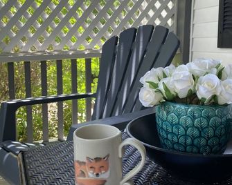 Heritage House In Southwest Saskatchewan - Gravelbourg - Balcón