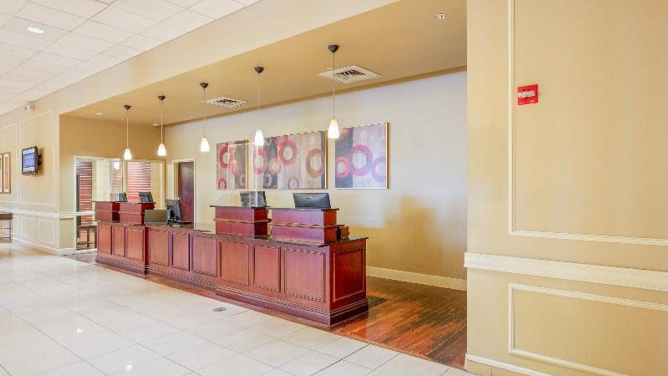 OYO Hotel St. Louis Downtown City Center Mo