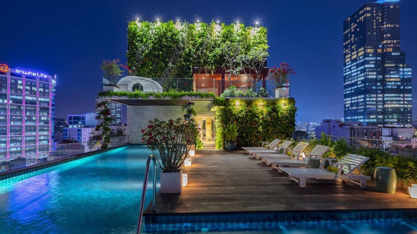 أو لاك شارنيه أوتل