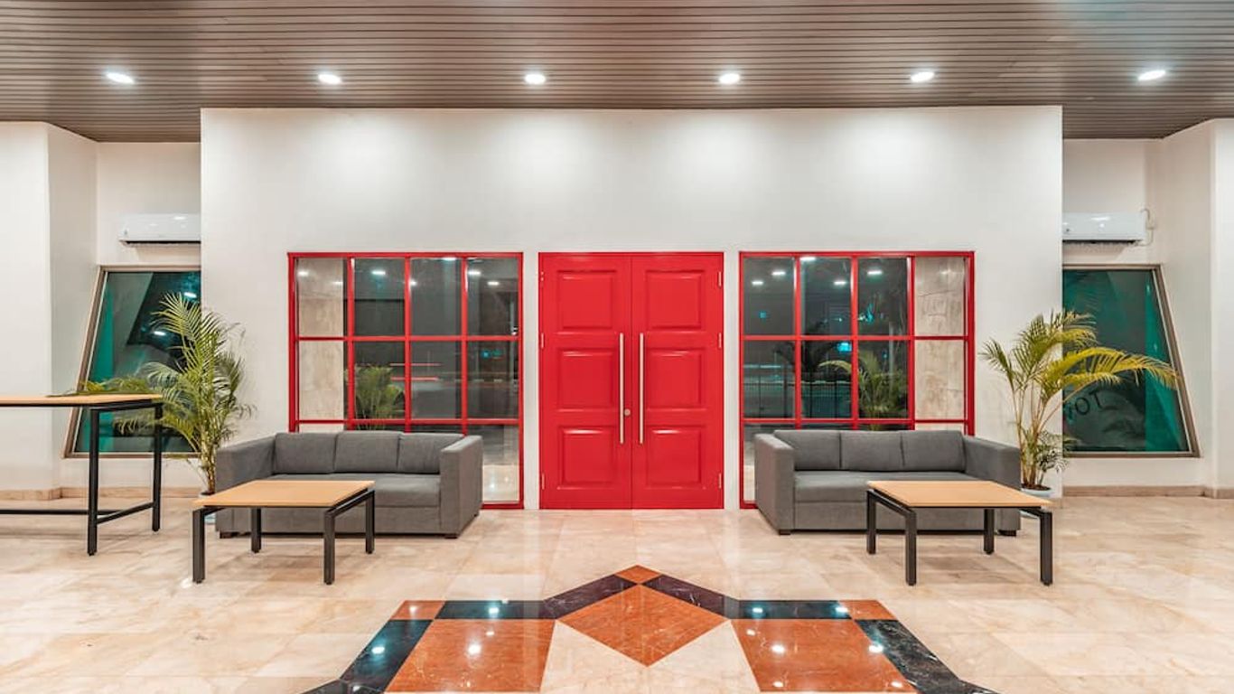 Super OYO Townhouse 2 Hotel Gunung Sahari