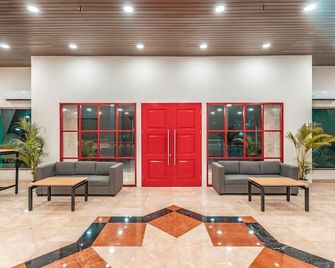 Super OYO Townhouse 2 Hotel Gunung Sahari - Jakarta - Lobby