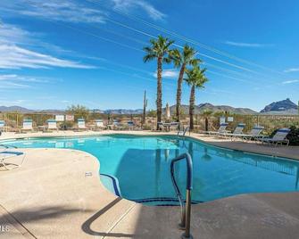 Very Very Private - 2br/2ba W/ Mountain Views On Desert!! Updated! - Fountain Hills