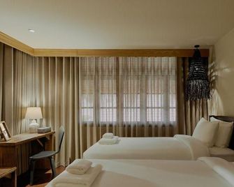 Mola-Mola Beachfront Villa by Yudee Assets - Phetchaburi - Slaapkamer