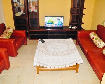 Chez Titi - Saint-Louis - Living room