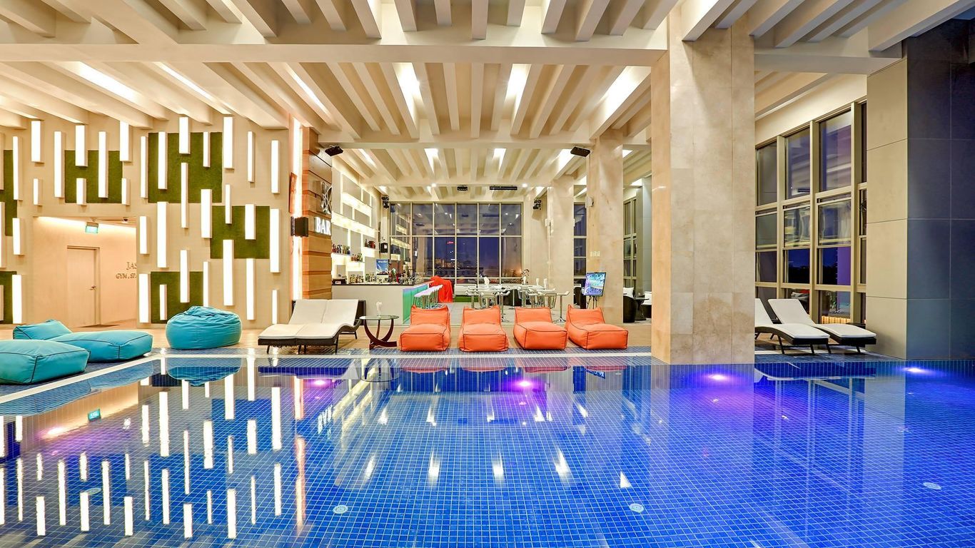 Jasmine Palace Hotel