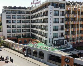 Hotel By Karaaslan Inn - Kusadasi - Edificio