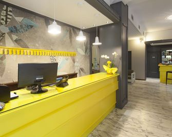 Hotel Roma - Salsomaggiore Terme - Front desk