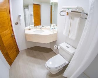 Hotel Diego de Almagro Curicó - Curicó - Bagno