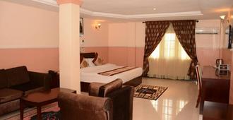 Greatwood Hotel - Owerri - Bedroom