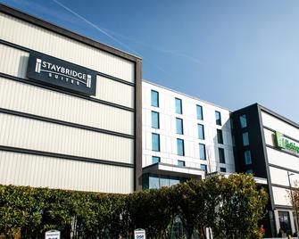 Staybridge Suites London - Heathrow Bath Road - West Drayton - Building