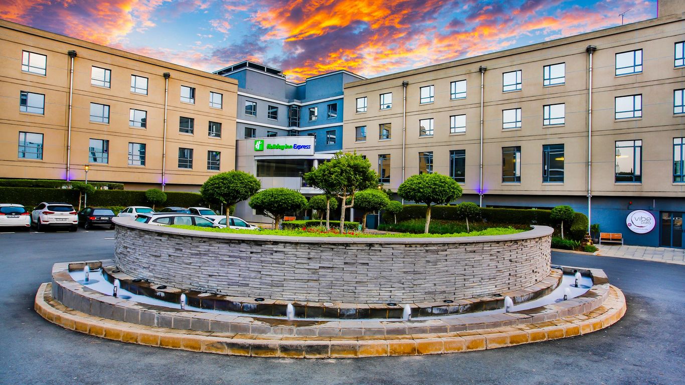 Holiday Inn Express Sandton - Woodmead By IHG