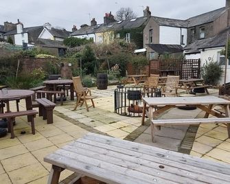 Old Kings Head - Broughton-in-Furness - Innenhof