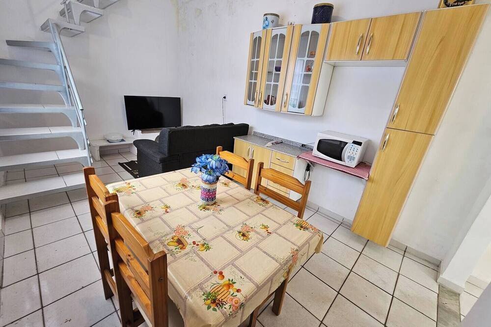 House with hot tub near Guarulhos Airport - Guarulhos - Dining room