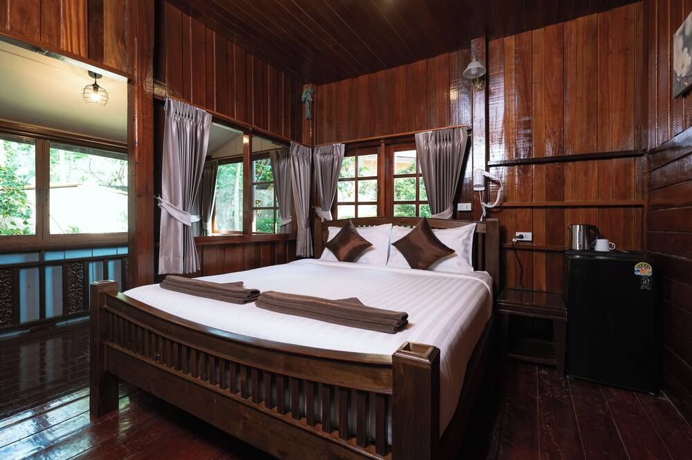 إشيا ديفرز ريزورت