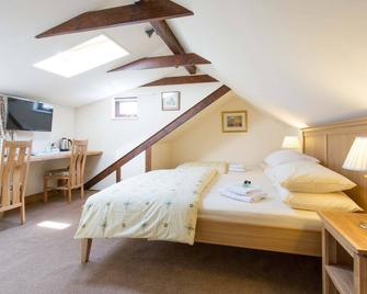 Oakwood Bed and Breakfast Heathrow - West Drayton - Bedroom